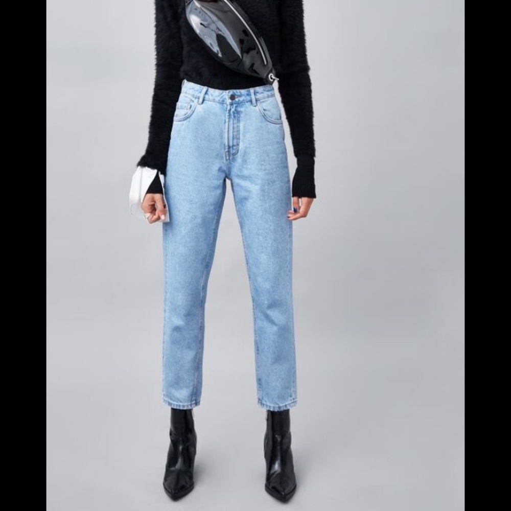 Zara Classic Hi-Rise Mom Jeans